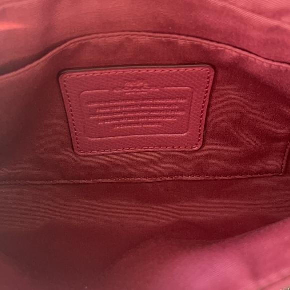 Coach - Picture 8 of 11